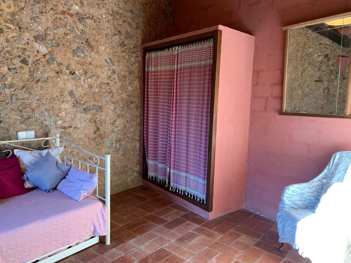 Вилла Santa Caterina - Dog Friendly With Garden Sobrestany Экстерьер фото
